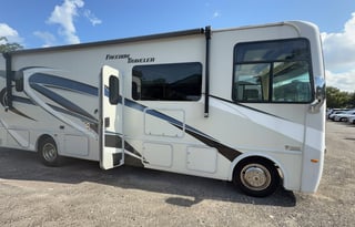 Val's Victory - 2023 Thor Freedom Traveler A32