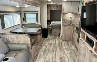 2021 Winnebago Industries Towables Minnie 2801BHS