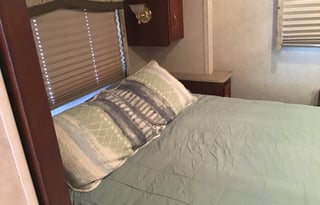 2002 Fleetwood RV Bounder 31W