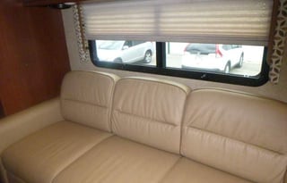 34 FT Thor Hurricane, with outdoor TV, kitchen