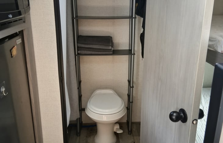 There will be towels and toiletries provided for each person that stays. Also there is a care-kit hanging the restroom. Along with shampoo and condotioner and ect. Bathroom items for your use.