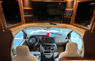 2013 Coachmen RV Leprechaun 317SA Ford 450