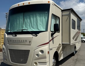 Winnebago Vista 31KE