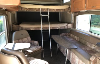 2009 Weekend Warrior Ulta Lite 30'