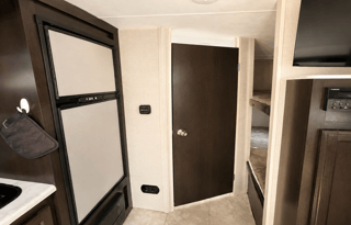 Lightweight Family Camper | Sleeps 6 | Bunks
