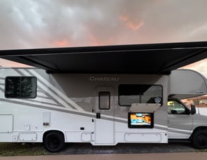 Thor Motor Coach Chateau 28F