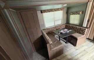 2018 Keystone RV Hideout 242LHS (T-2)