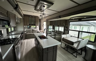 Delivery Only-2022 Grand Design - Solitude 345GK-R