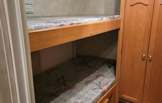 2005 Palomino Puma 30DBS