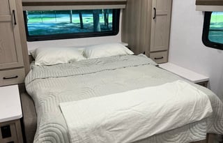 Bigfoot's Nicely Equipped Comfy Camper Rental!
