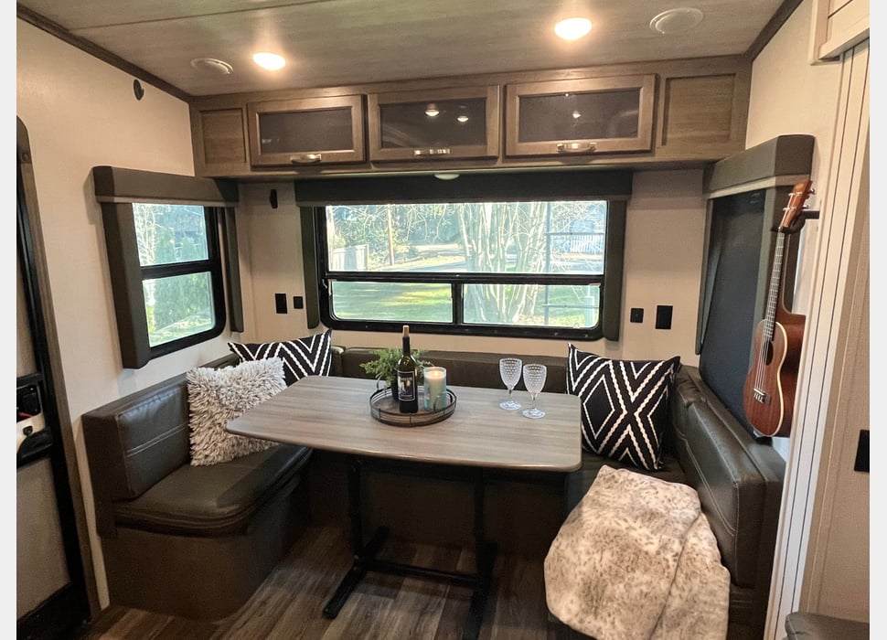 Fifth Wheel rentals in Tukwila