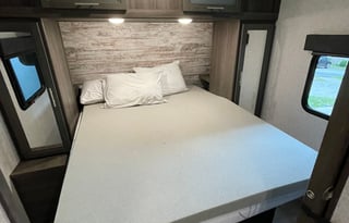 2021 Dutchmen RV Kodiak Ultra-Lite 296BHSL