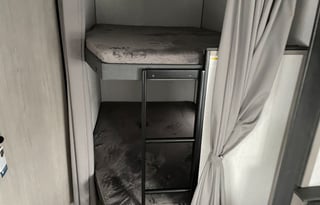 2022 Dutchmen RV Coleman Lantern Series 263BH