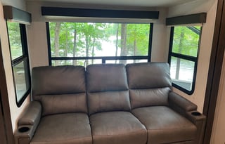 2022 Grand Design Momentum G-Class 29G