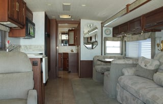 04 Winnebago Journey (A great rolling vacation)