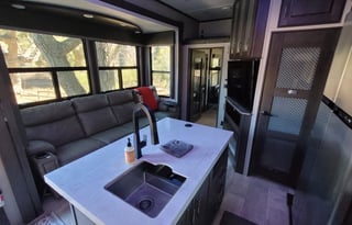 2021 Grand Design Momentum M-Class 351M