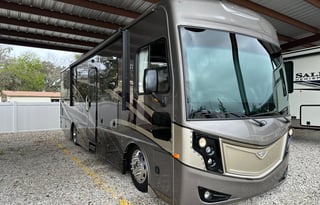 2022 Fleetwood RV Pace Arrow 33D