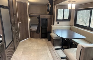Jayco JayFlight-Sleeps 8