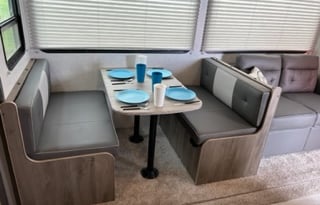 2022 Forest River RV Surveyor Legend 276BHLE