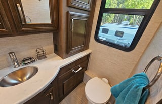 2022 Entegra Coach Vision XL 36A (Bunkhouse Model)