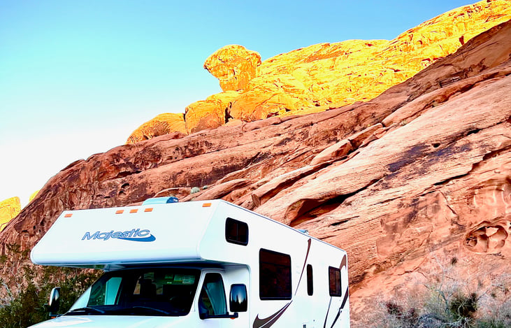 Our home away from home! 2018 Thor Majestic 28A | RVshare