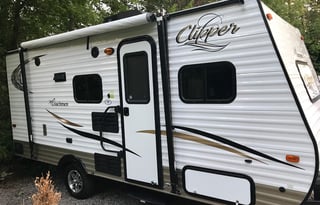 2015 Coachman Clipper 17bh