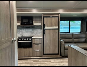 Grand Design Imagine 2610ML