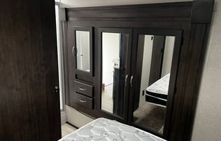 2022 Shasta RVs Phoenix Lite 30BH *Bunkhouse*