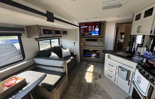 The coolest RV w/3 AC, Sleeps 10 no hauling needed