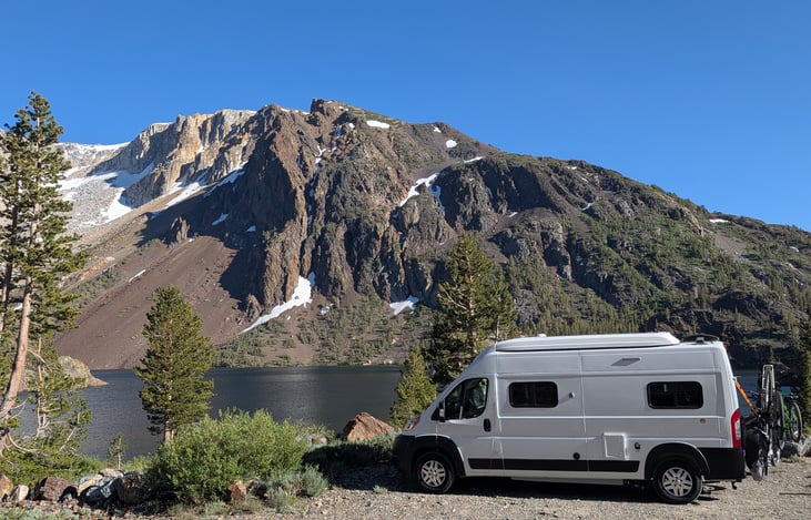 Free camping spot outside Yosemite