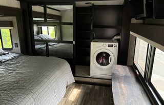 2021 Jayco North Point 373BHOK