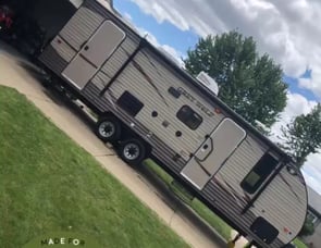 Forest River RV Cherokee Grey Wolf 23DBH