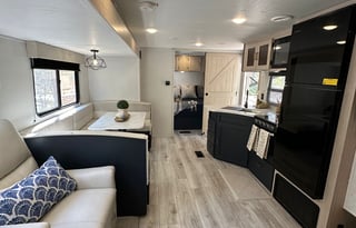 Explore Vernal's Beauty: Comfortable RV Rental