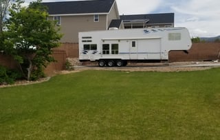 2004 Weekend Warrior 39 ft sleeps up to 10.