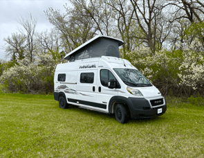 Winnebago Solis NPF Limited Edition 59P