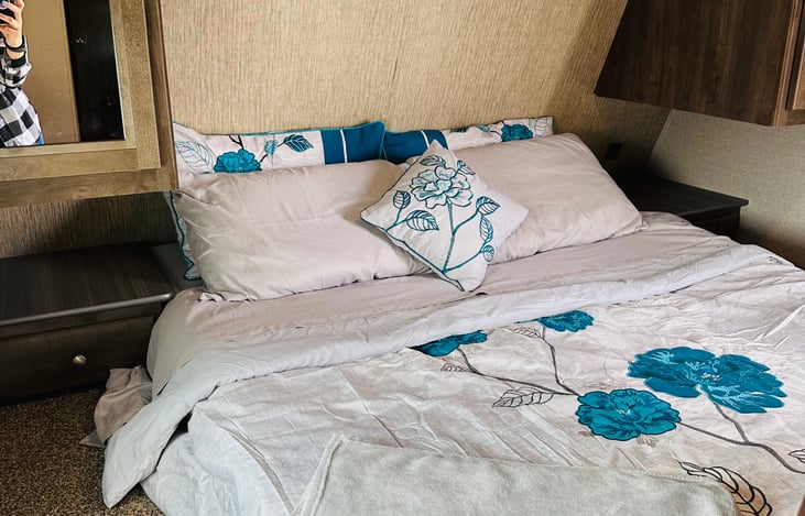 Master bed, left side