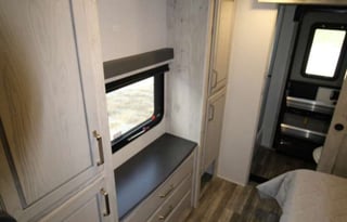 2022 Keystone RV Avalanche 390DS