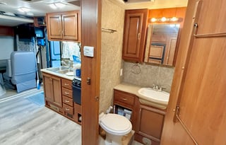 Delivery Only 2015 Fleetwood Storm 28ft Motorhome