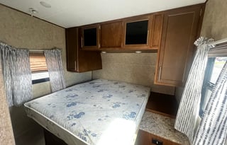 2017 Forest river Flagg staff T21FKHW