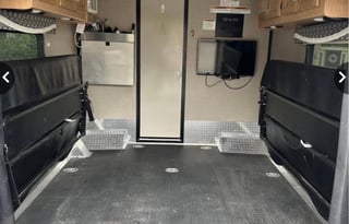 2017 Thor Outlaw Family Friendly RV
