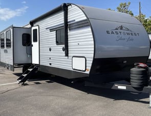 EAST TO WEST Silver Lake 29K2S