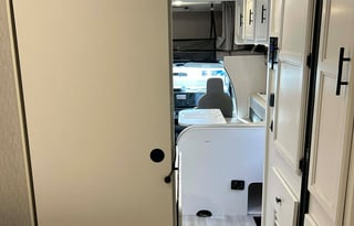 Modern Family Suite Basecamp 26'CrossTrail Class C