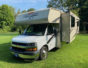 Coachmen RV Leprechaun 230FS Chevy 4500