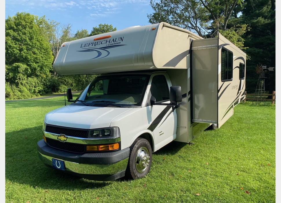 Class C Motor Home rentals in Indianapolis