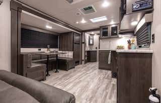 2022 33' Grand Design Transcend Xplor 265BH
