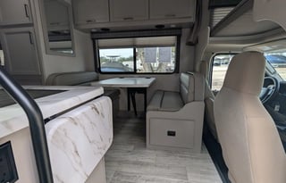 2025 Thor Chateau 22Z - Spacious Class C RV-GLG02