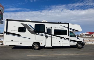 Movin & Groovin 2022 Coachmen RV Freelander