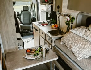 Winnebago Solis 59PX