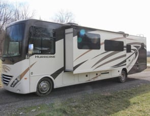 Thor Motor Coach Hurricane 35M