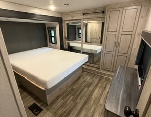 Keystone RV Avalanche 378BH